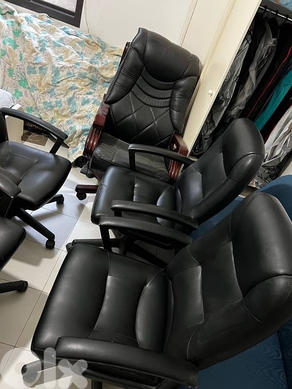 wood desk table and 6 chairs 2