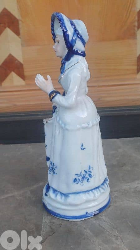antique 4