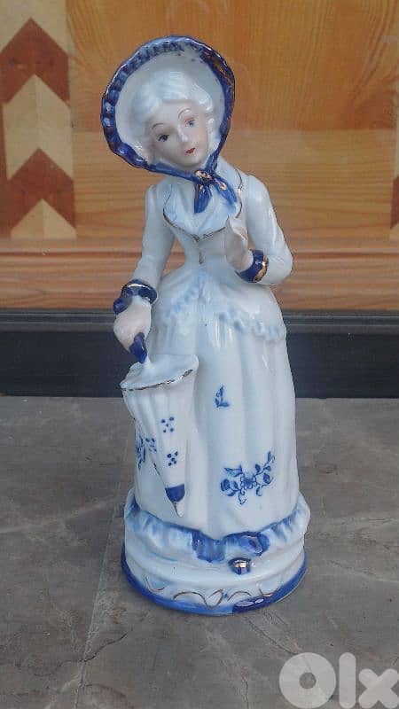 antique 7