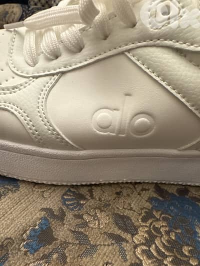 alo sneakers