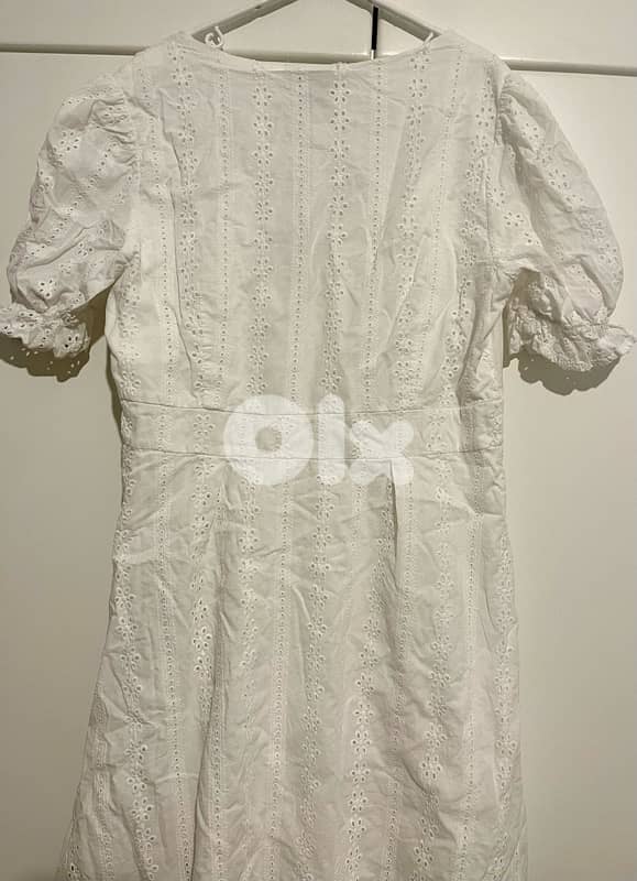 white dress 1