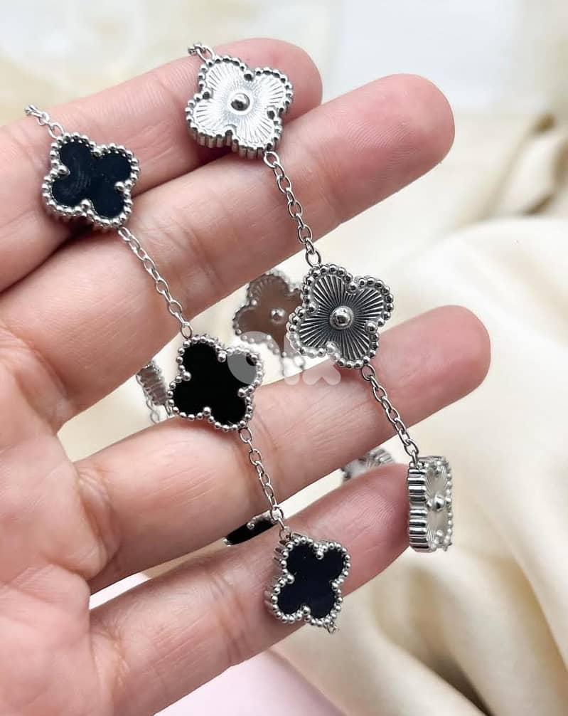 Stainless steel water proof Vancleef bracelet 1