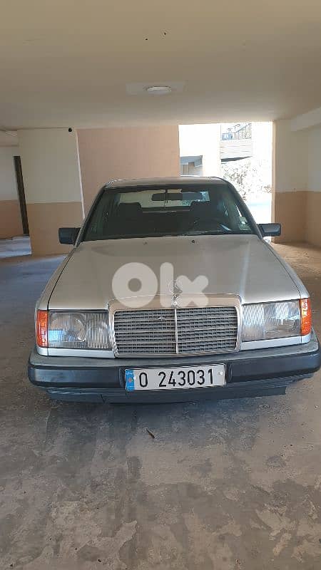 Mercedes-Benz 240/260/280 1988 0