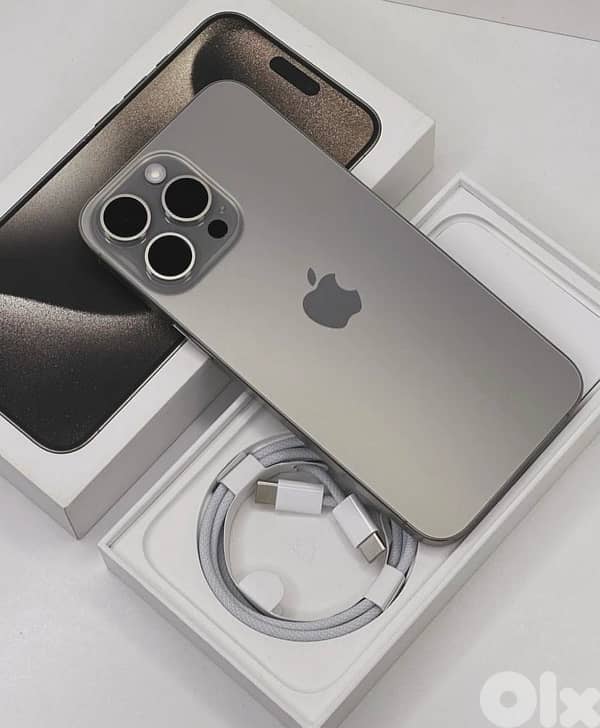 Apple IPhone 15 Pro Max 1