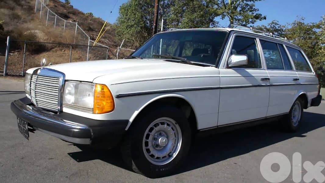 1983 Mercedes-Benz W123 T200 Station Wagon 0