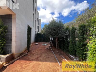 Apartment for sale in Broummana شقة مع حديقة للبيع في برمانا