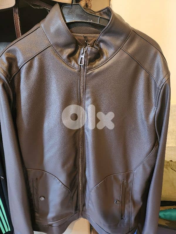 jacket jeld brown 8ami2 size M 50$ 0