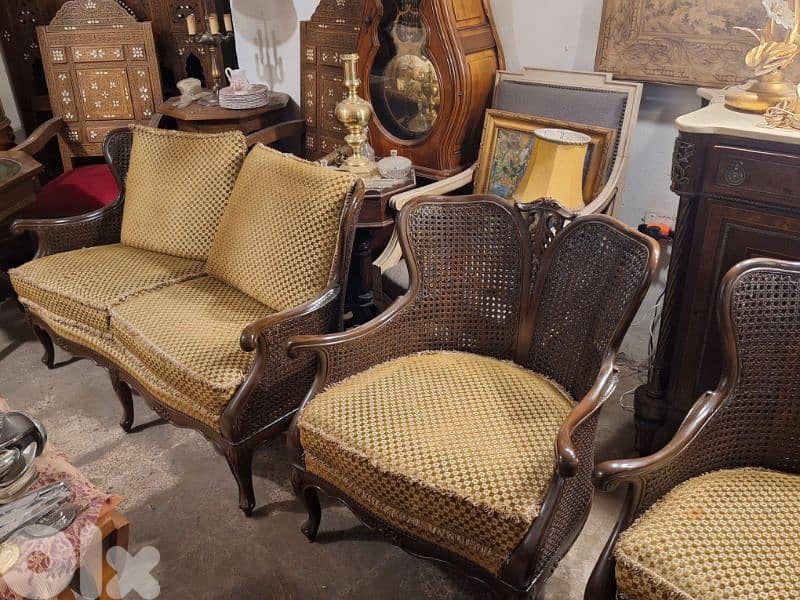 3 pieces salon in great condition 1
