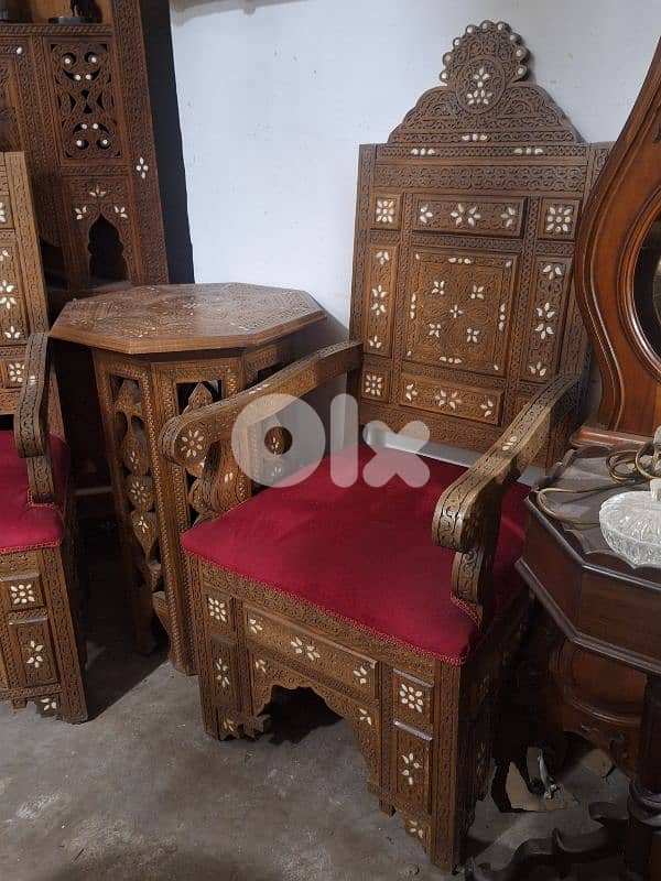 2 eastern armchairs with high tables mother of pearl 2
