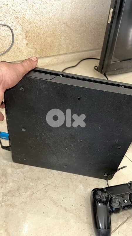 ps4 slim 0
