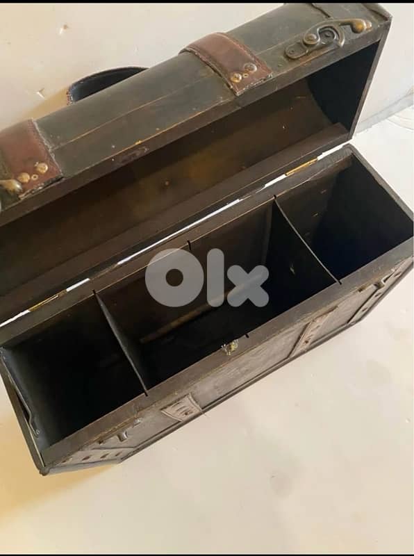 vintage wood and leather chest 4