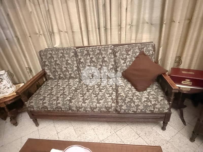 Living Room (5 pieces) 0