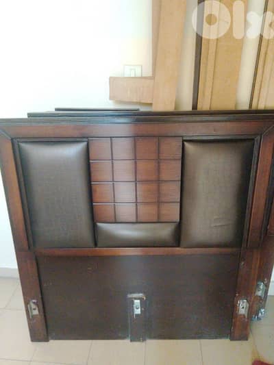 2 beds for sale
