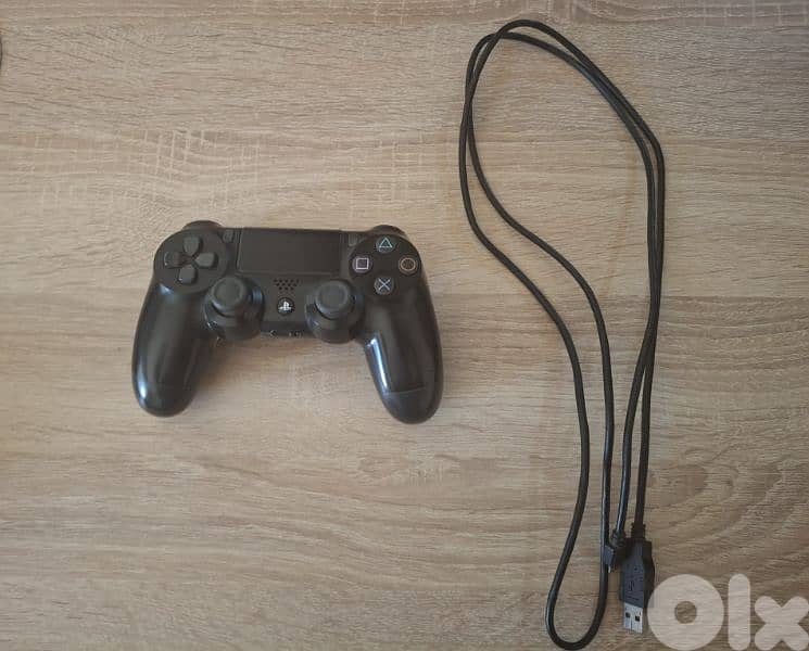 PS4 SLIM 1 TB 1