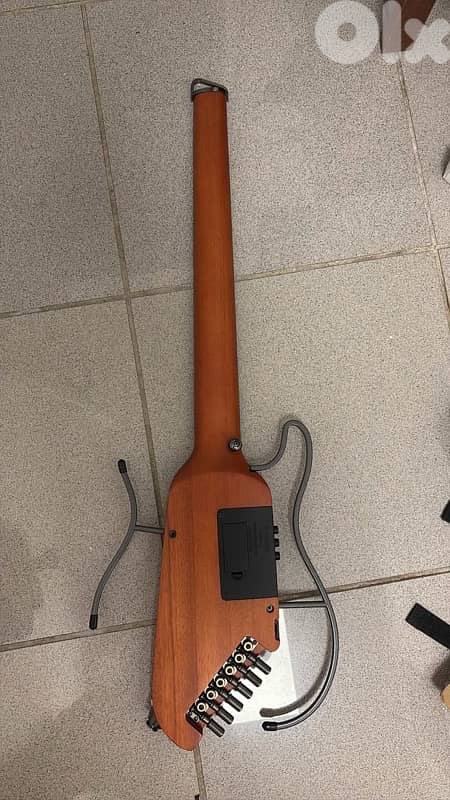 Donner Hush I Guitar 1