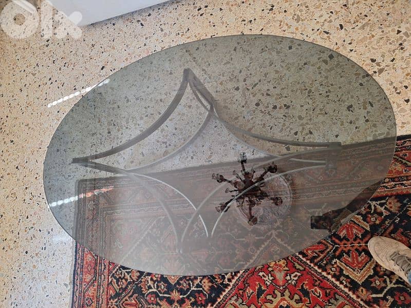 طاولة وسط صالون كروم مميزة وجه زجاج انتيك رائعة جدا 1