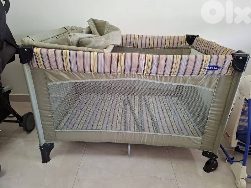 portable playard 1