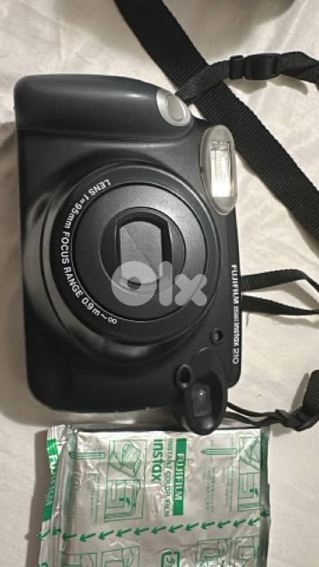 like new Insta Camera- Fujifilm instax210  + film + sony bag 0