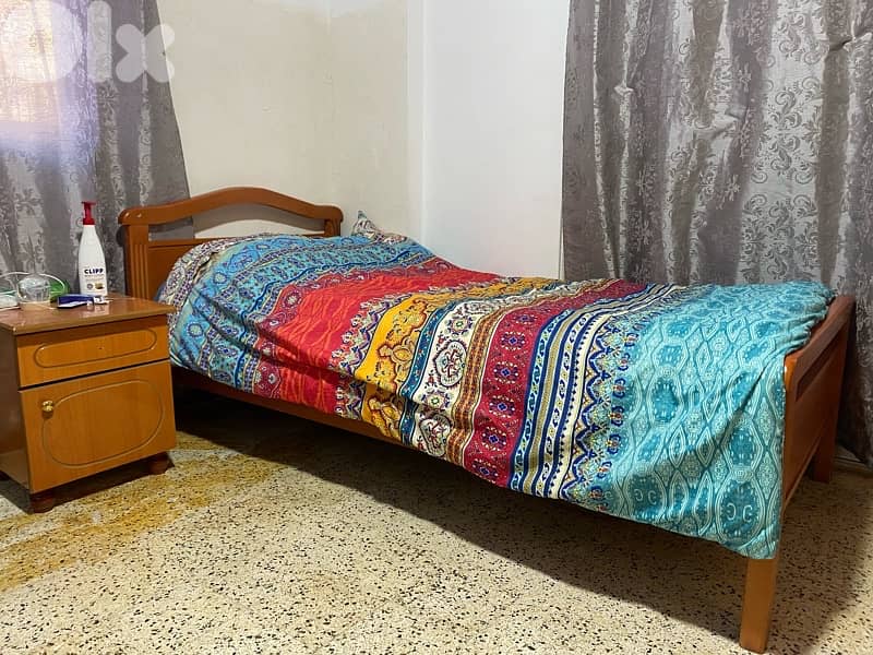 used single bed 0