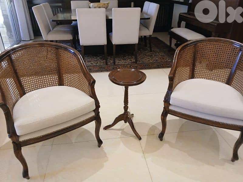 armchairs 0