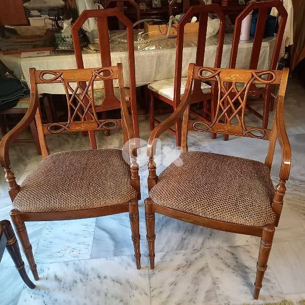 Chairs 0
