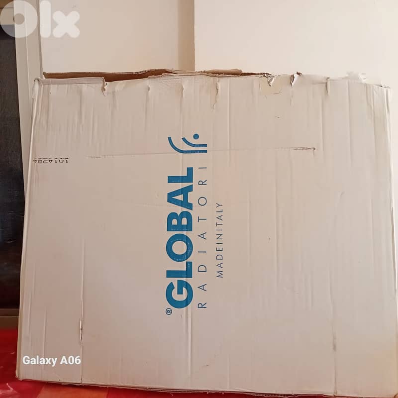 Radiator- New in box. Global Raditors Made in Italy - رادياتير (مِدْفأ 0