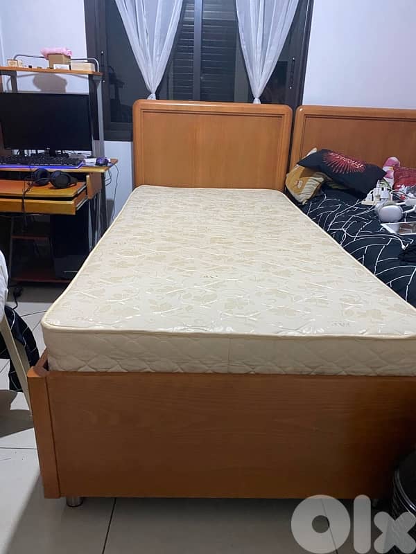 wooden bed with mattress excellent condition and two drawers 4