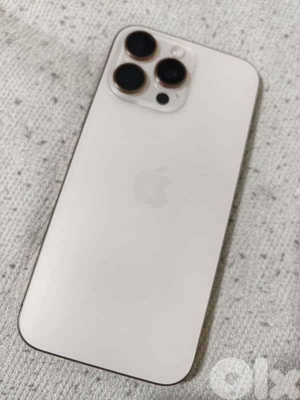 Iphone 16 pro max 1