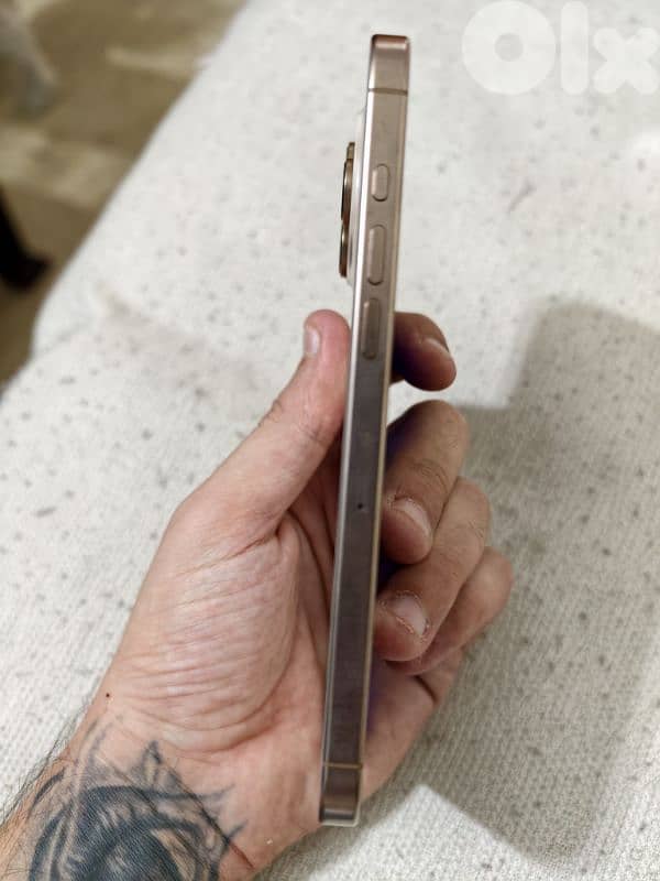 Iphone 16 pro max 2