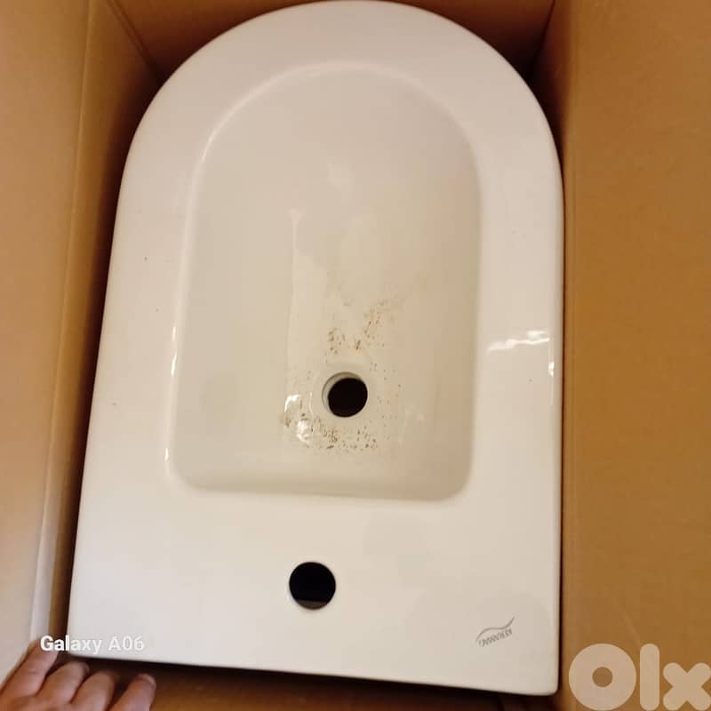 Brand New Keramag Sinks and Toilets - Full Bathroom Fixtures مغاسل ومر 4