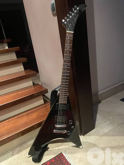 carlos flying v guitar concert-grade with ibanez amp