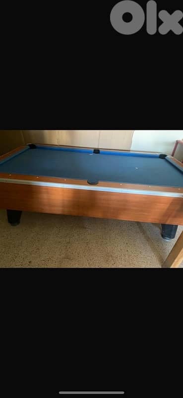 billiard table condition super clean used for 4 month with good price 1