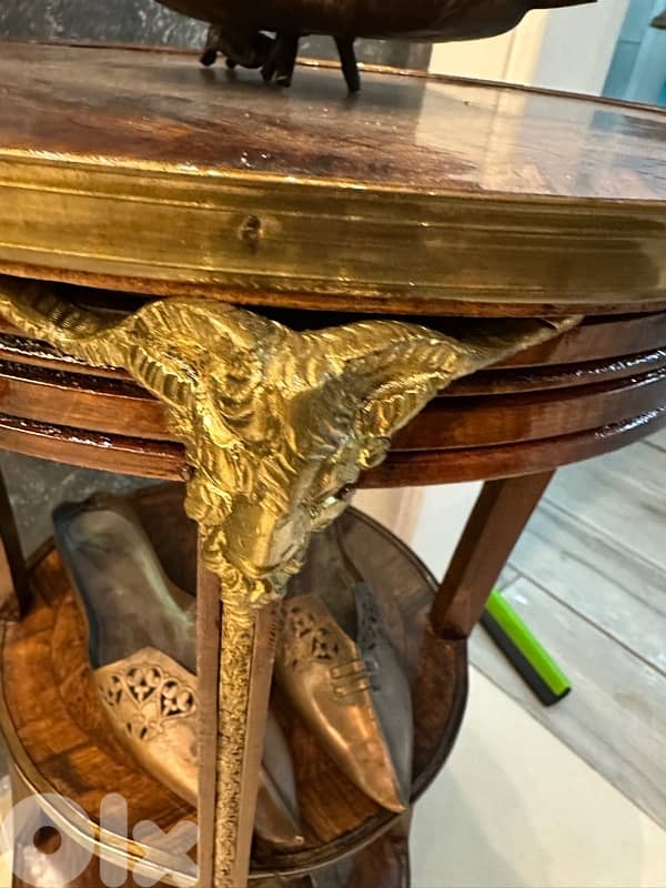 2 table auntique 3