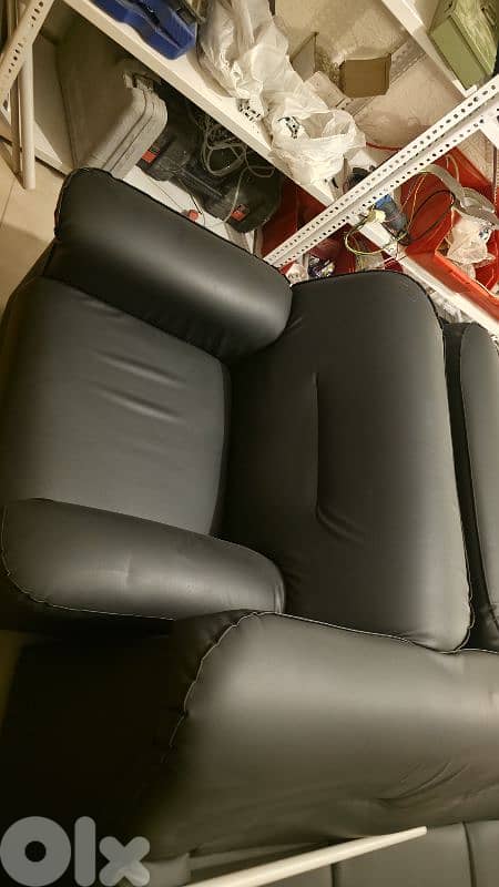 Large Sofa Set (1 Big + 2 Single Sofas) - Excellent Condition 4