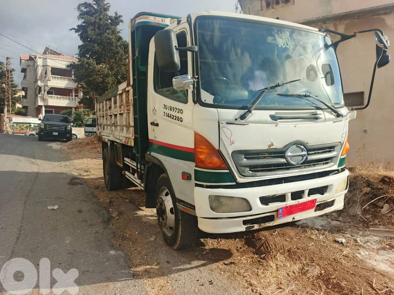Hino 2010 1