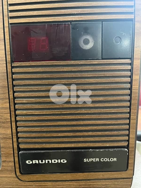 old tv antique تلفاز انتيك 0