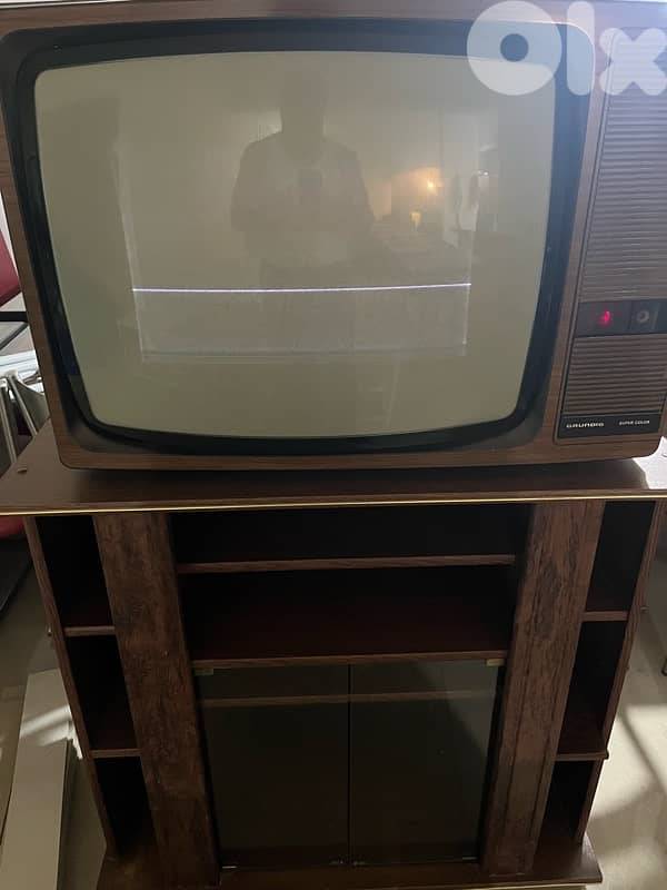 old tv antique تلفاز انتيك 6