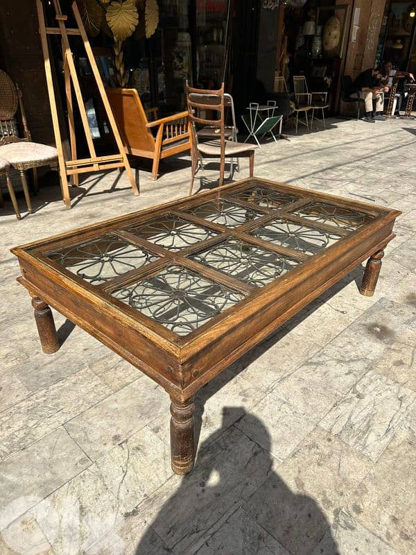 table salon 150cmx90cmطاولة وسط انتيك خشب قطراني حجم كبير 2