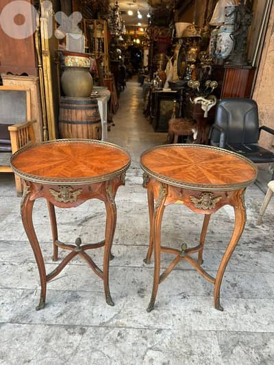 frensh table salon طاولة صالون فرنسي عدد ٢ انتيك خشب جوز