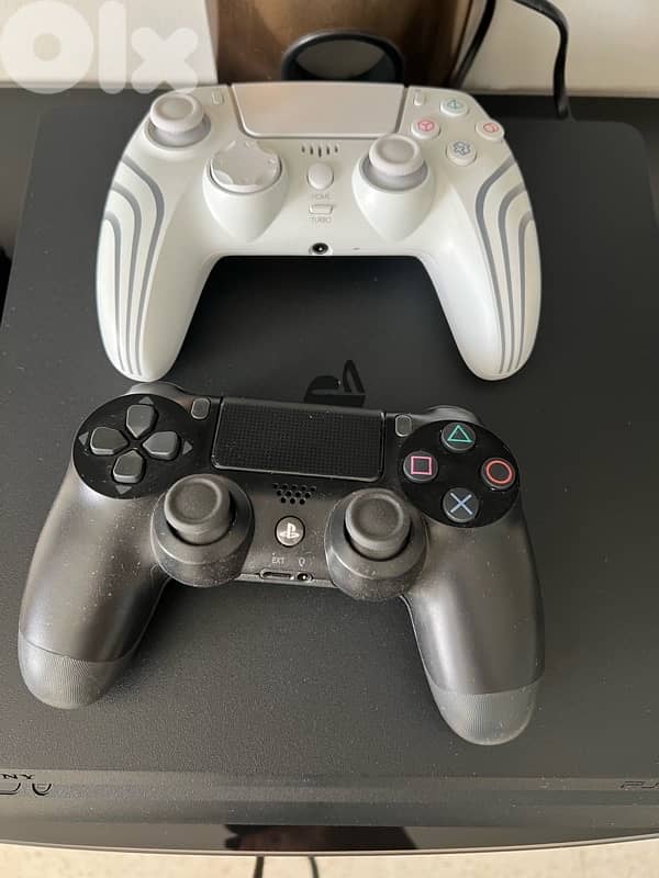 playstation 4 slim 4k used only 2 times 2