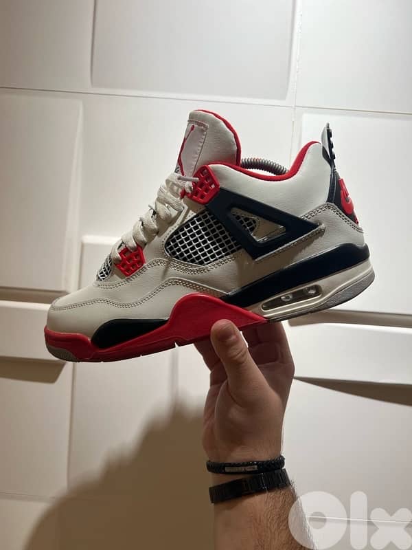 Jordan 4 “FIRE RED” 0