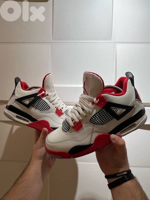 Jordan 4 “FIRE RED” 1