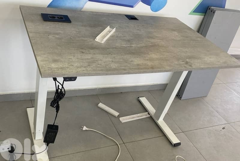 standing desk for gaming or office 0