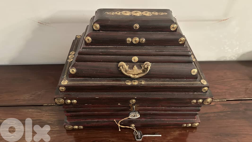 Jewelry box 1