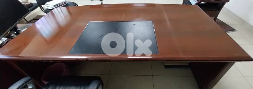 desk brown