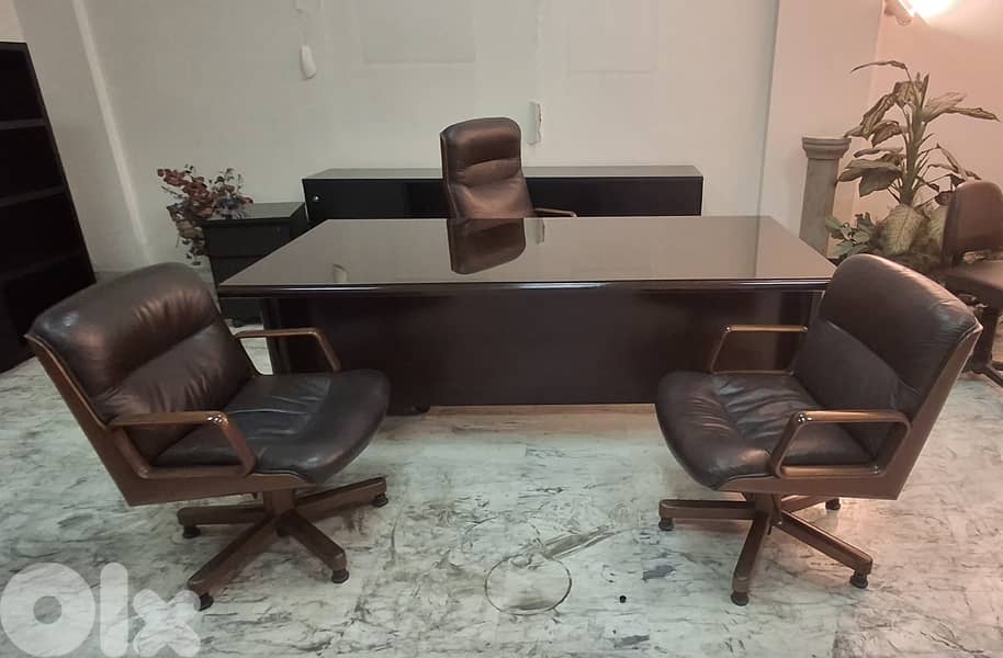 office desk 0