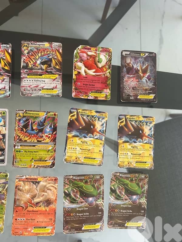 a bunch of pokemon cards (GX,EX,V) 4