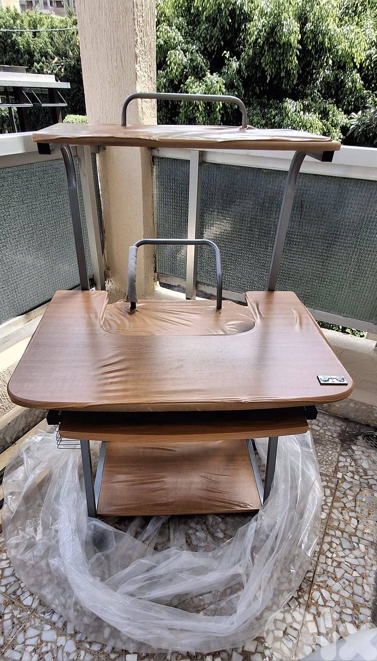 portable desk 1