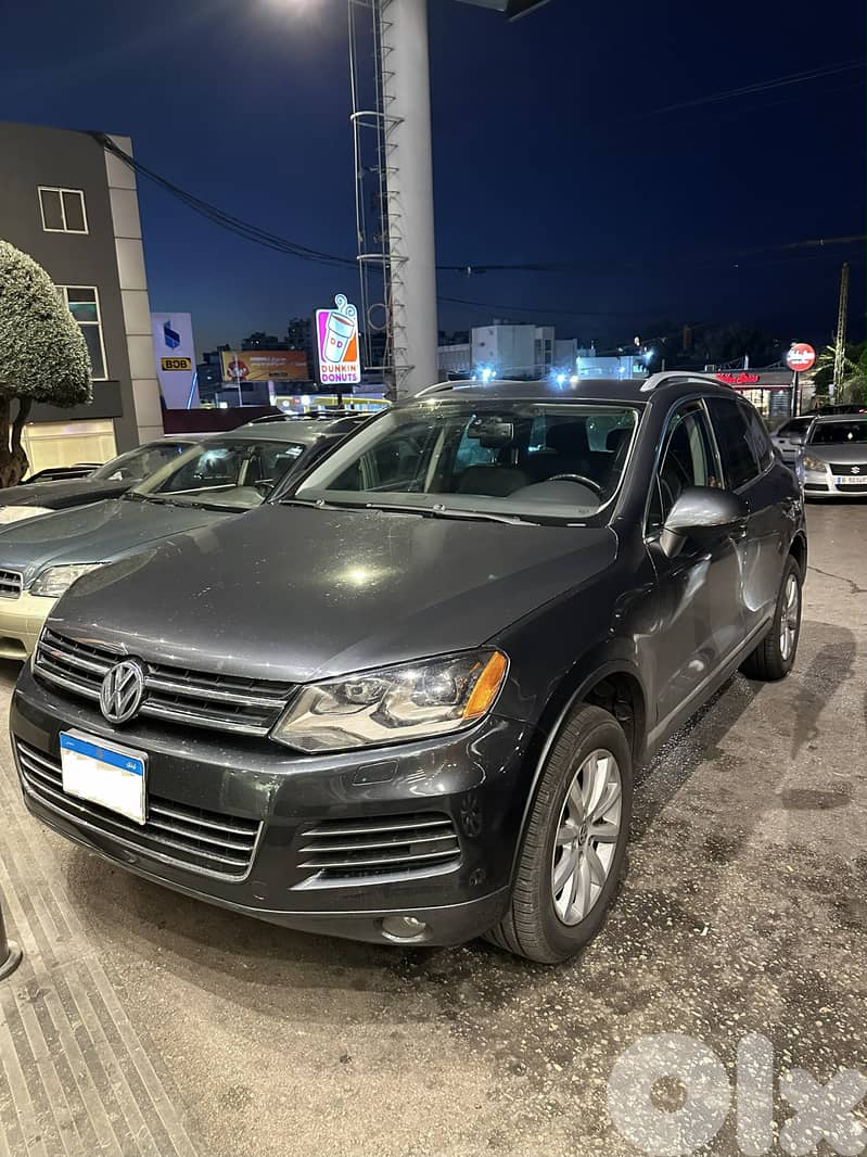 Volkswagen Touareg 2011 0