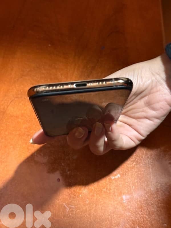 iphone XS Rose Gold 5